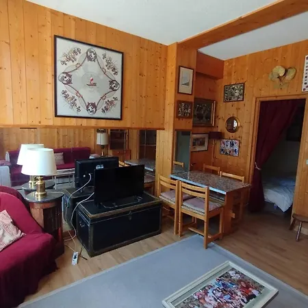 With Balcony And Parking In Megève