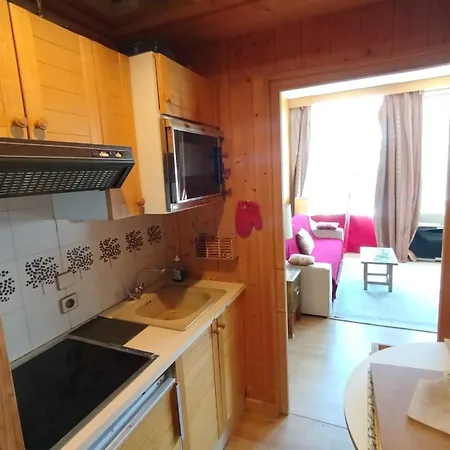 With Balcony And Parking In Apartment *